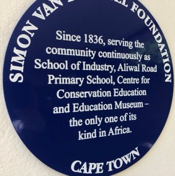 Blue Heritage plaque awarded to the Centre for Conservation Education