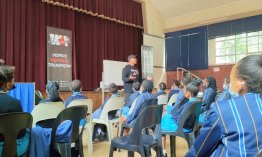 Warrior Rick motivates learners to be their best in matric exams